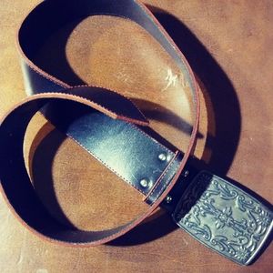 Badger Les Creations Elite leather belt & buckle